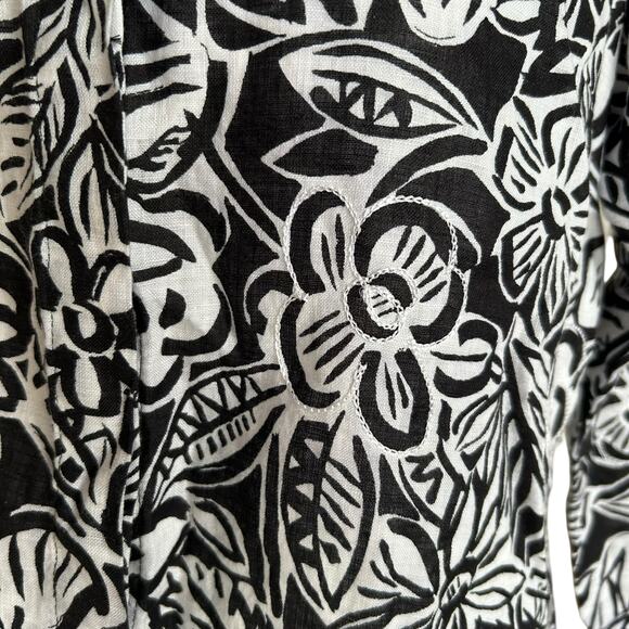 Laura Ashley Petite Black White 100% Linen Shirt Womens Sz PM Embroidered Loose - Picture 13 of 16